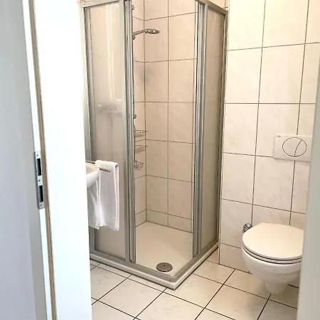 Haus-am-waldbad-fewo-21 公寓 *