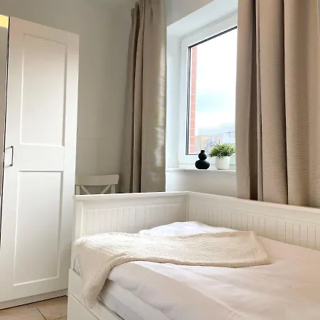 Апартаменты Haus-am-waldbad-fewo-21 Куксхафен